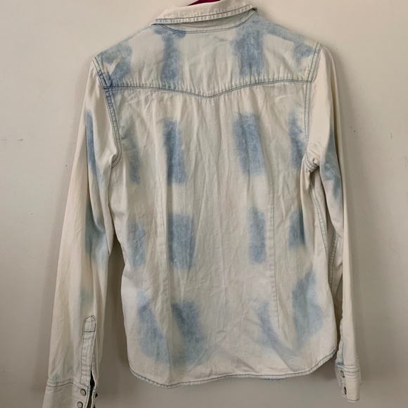 Gap Denim Acid-Wash Button Down - Picture 2 of 3